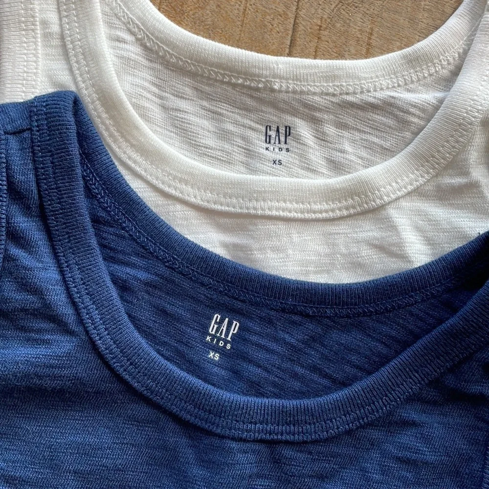 NWOT Gap boys tanks size XS